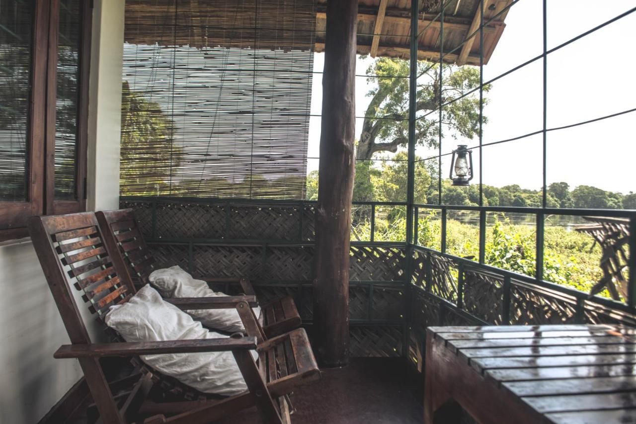 Lake Cabin Polonnaruwa Luaran gambar