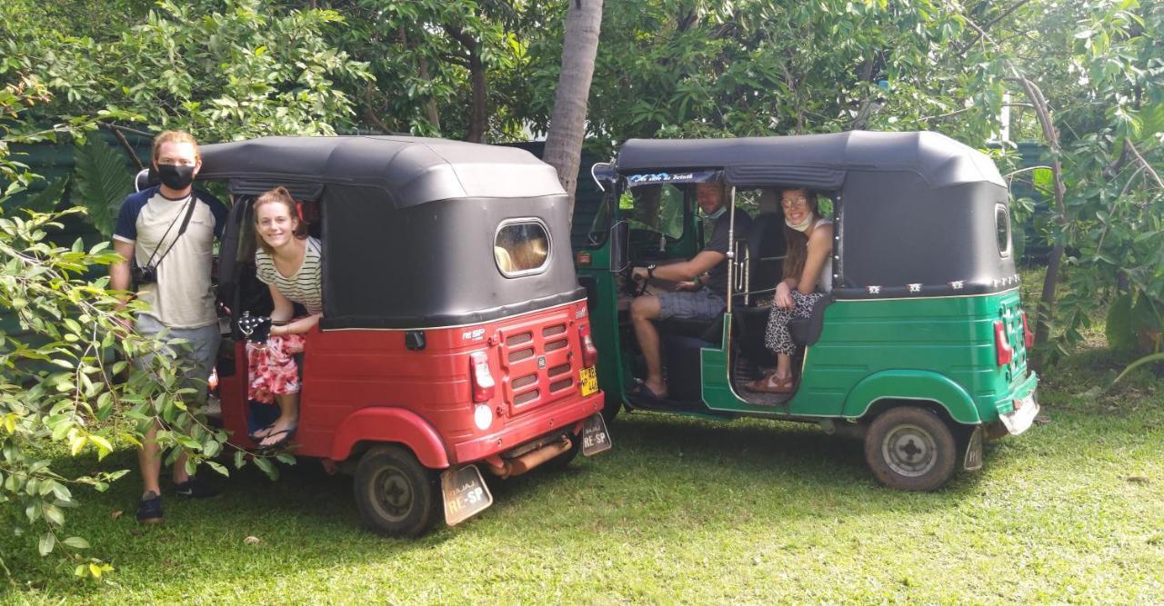 Lake Cabin Polonnaruwa Luaran gambar