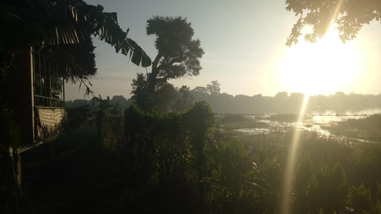 Lake Cabin Polonnaruwa Luaran gambar